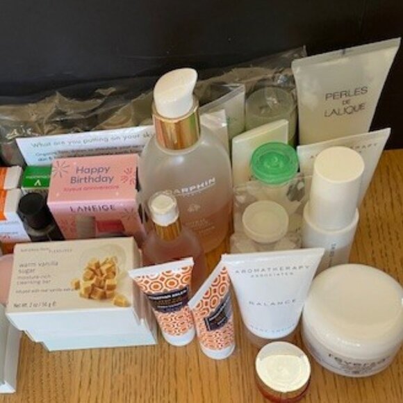 52 PIECES MOSTLY NEW: REVERSA, ORIGINS, LANEIGE, DRYBAR, ROCHEPOSAY, BULGARI etc - Picture 4 of 12
